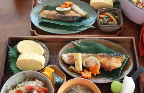 秋のスモークサーモンの炊き込みご飯